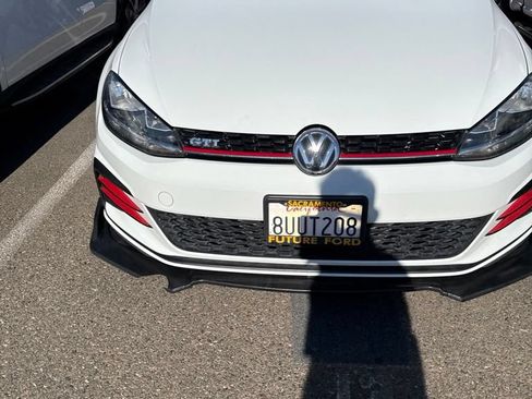 Used 2018 Volkswagen GTI S FWD image 3