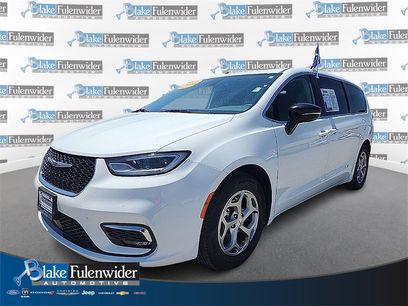 Used 2024 Chrysler Pacifica Limited