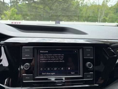Certified 2024 Volkswagen Taos S FWD image 16