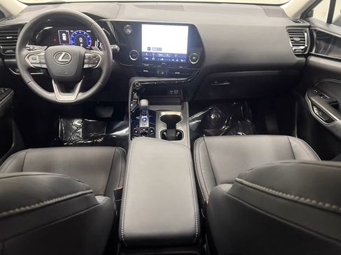Certified 2025 Lexus NX 250 FWD image 14
