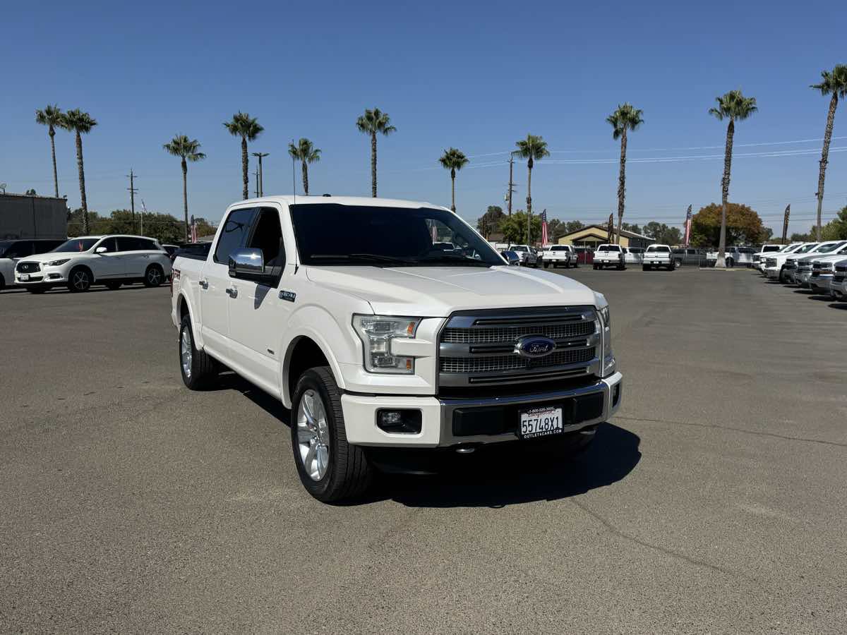Used 2015 Ford F150 Platinum w/ Equipment Group 701A Luxury AWD/4WD image 3