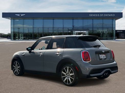 Used 2022 MINI Cooper S FWD image 2