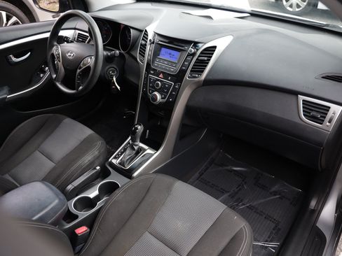 Used 2016 Hyundai Elantra GT FWD image 20