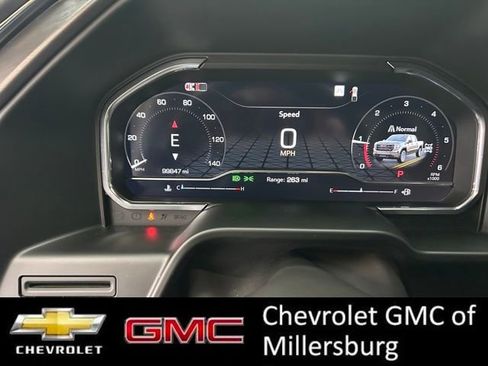 Used 2024 GMC Sierra 1500 AT4 w/ AT4 Premium Package AWD/4WD image 16