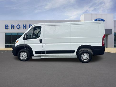 Used 2025 RAM ProMaster 2500 w/ U-Haul Equipment Group FWD image 1