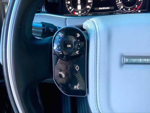 Used 2020 Land Rover Range Rover Evoque SE image 24