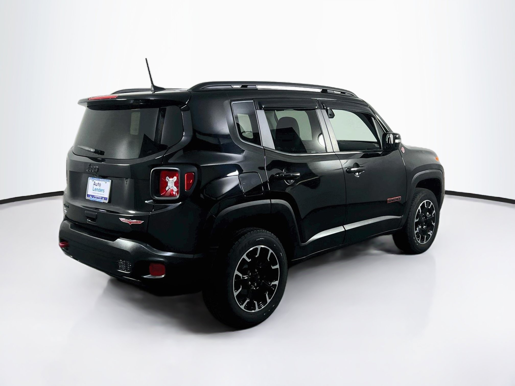 Used 2023 Jeep Renegade Trailhawk w/ Trailhawk Elite Group AWD/4WD image 5