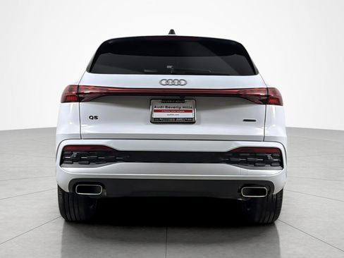 Used 2025 Audi Q5 Premium Plus w/ Premium Plus AWD/4WD image 4