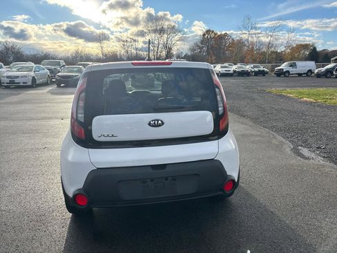 Used 2015 Kia Soul FWD image 5
