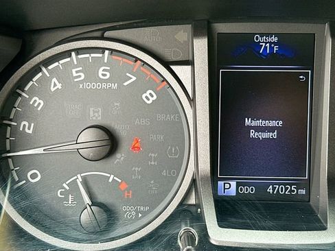 Used 2019 Toyota Tacoma TRD Off-Road image 13