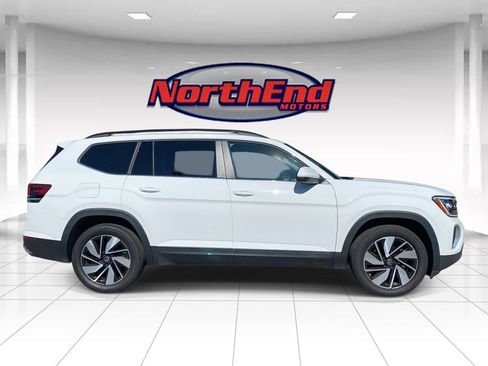 Used 2024 Volkswagen Atlas SE image 8