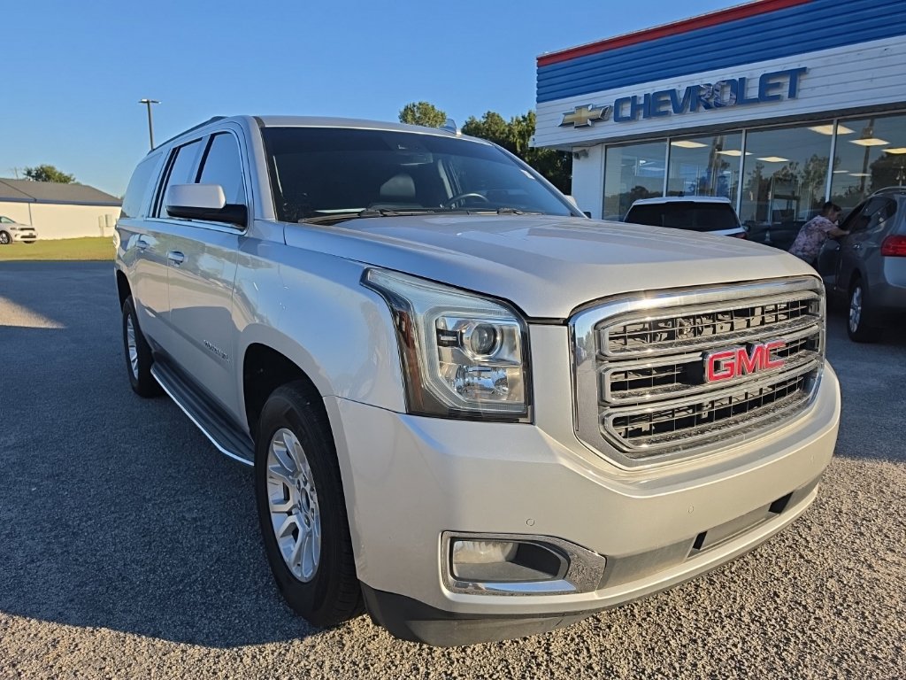 Used 2018 GMC Yukon XL SLT w/ Open Road Package AWD/4WD image 1