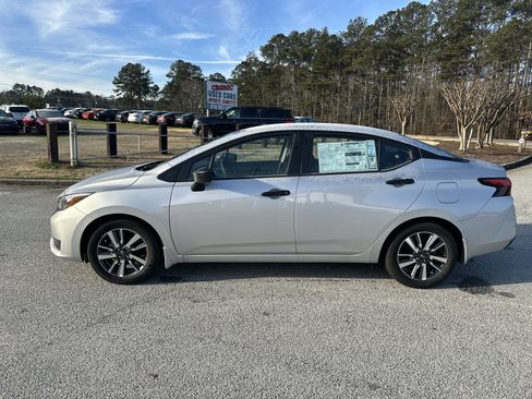 New 2025 Nissan Versa S w/ S Plus Package image 8