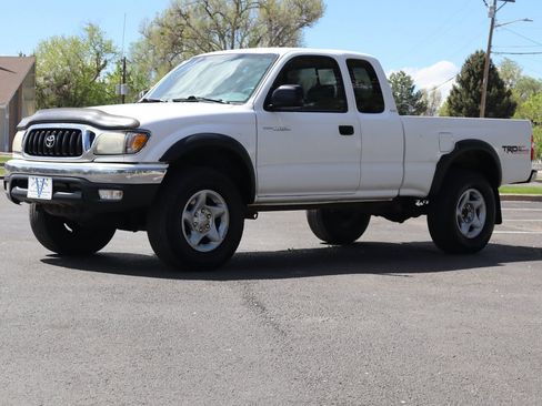Used 2001 Toyota Tacoma 4x4 Xtracab V6 image 11