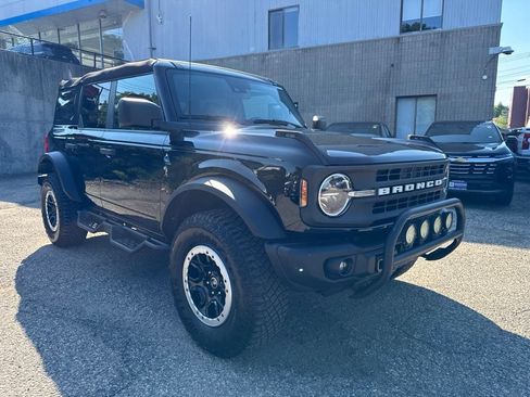 Used 2023 Ford Bronco Black Diamond w/ Sasquatch Package AWD/4WD image 8