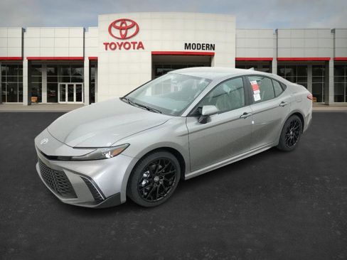 New 2026 Toyota Camry SE image 1