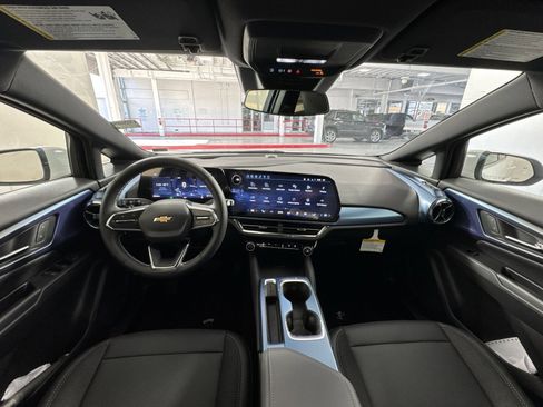 New 2026 Chevrolet Equinox EV LT image 23