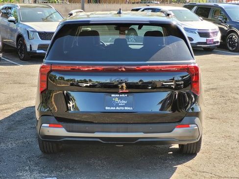 New 2026 Kia Carnival SX FWD image 5