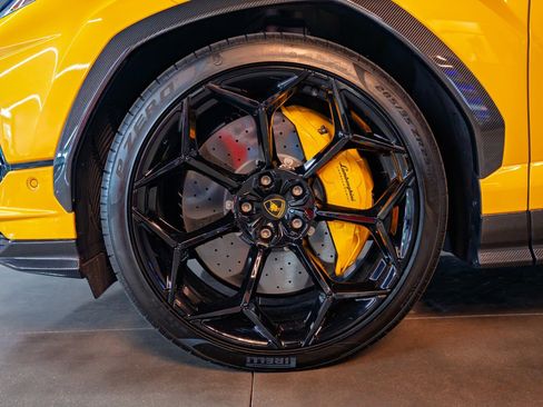 Used 2024 Lamborghini Urus Performante image 27