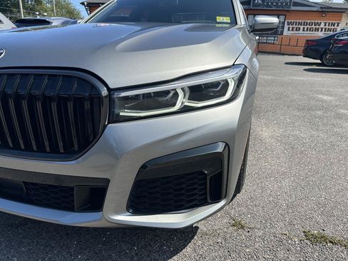Used 2021 BMW 750i xDrive w/ Autobahn Package AWD/4WD image 38