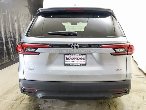 Certified 2025 Toyota Grand Highlander AWD image 6