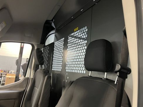 Used 2023 Ford Transit 250 Medium Roof image 20