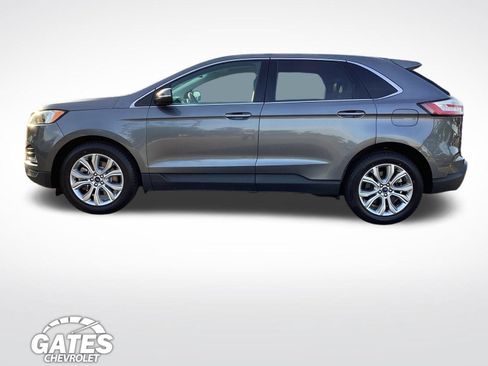 Used 2022 Ford Edge Titanium AWD/4WD image 6