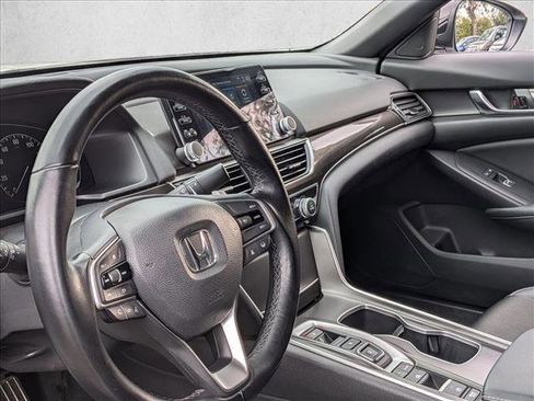 Used 2022 Honda Accord Sport image 9