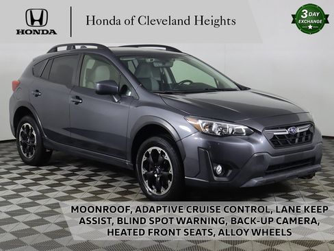 Used 2023 Subaru Crosstrek 2.0i Premium image 1