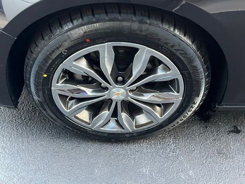 Used 2022 Chevrolet Malibu LT image 6