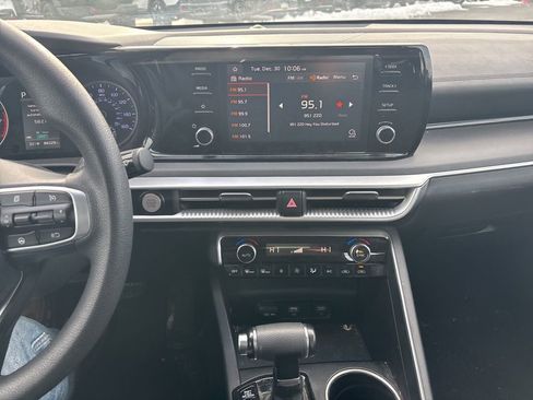 Used 2022 Kia K5 LXS image 10
