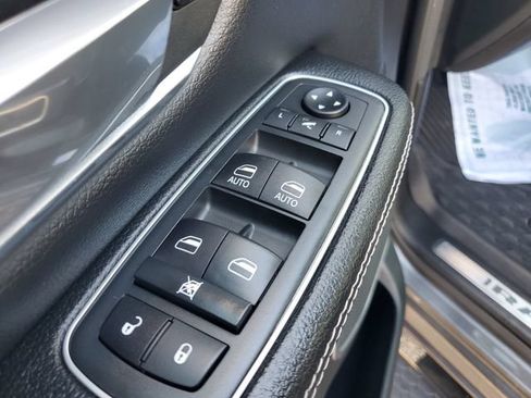 Used 2020 RAM 1500 Laramie AWD/4WD image 24