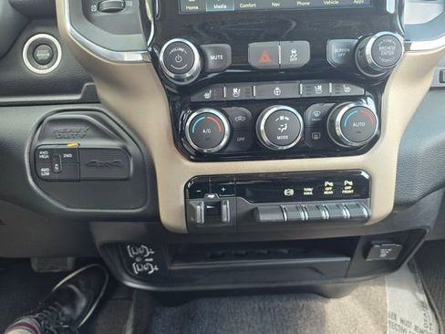 Used 2024 RAM 2500 Laramie AWD/4WD image 17