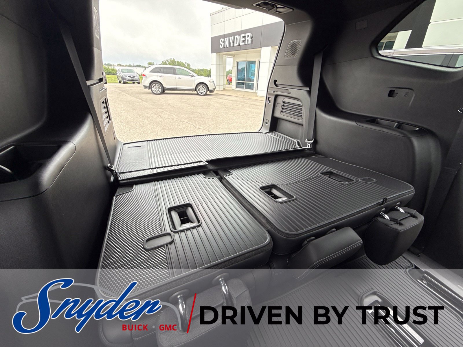 New 2027 Buick Enclave Sport Touring w/ Power Package FWD image 18