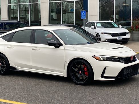 Certified 2024 Honda Civic Type R image 1