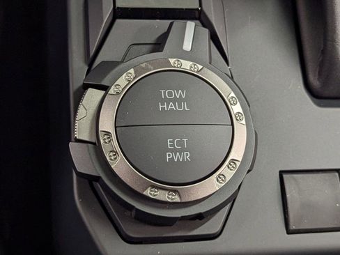 New 2025 Toyota Tacoma SR image 27