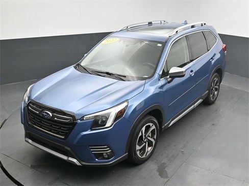 Used 2022 Subaru Forester Touring image 18