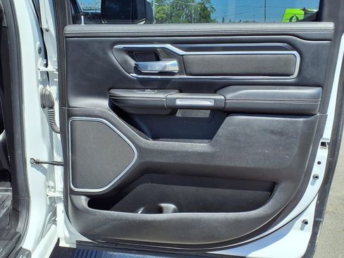 Used 2022 RAM 1500 Laramie AWD/4WD image 16