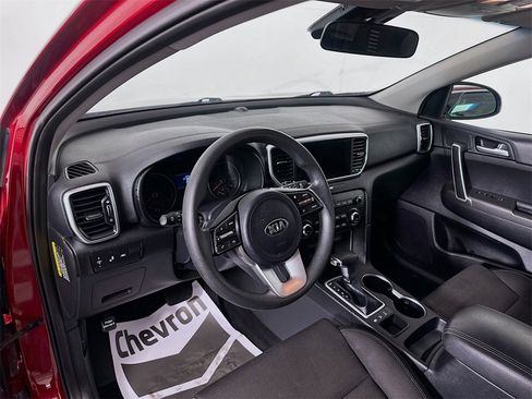 Used 2020 Kia Sportage LX w/ LX Popular Package image 9