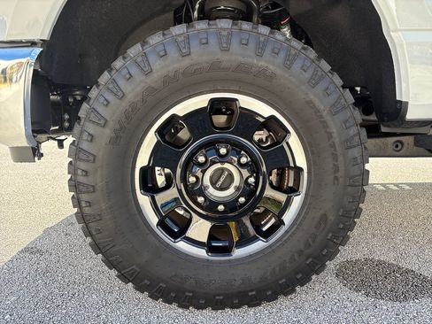 Certified 2026 Ford F250 XLT w/ Tremor Off-Road Package AWD/4WD image 14