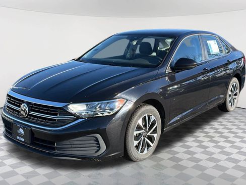 Used 2024 Volkswagen Jetta S image 1