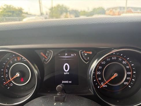 Used 2022 Jeep Wrangler Unlimited Sport AWD/4WD image 13
