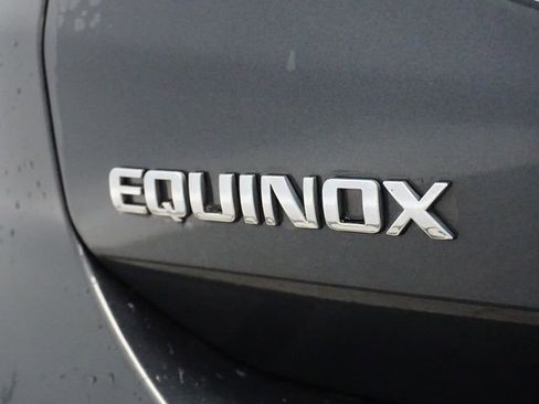 Used 2022 Chevrolet Equinox LT w/ Driver Convenience Package image 18