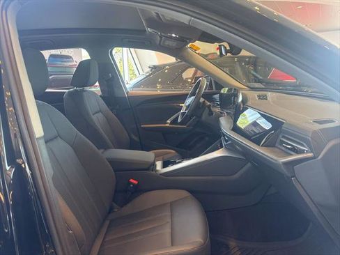 Used 2025 Audi Q5 Premium w/ Convenience Package AWD/4WD image 27