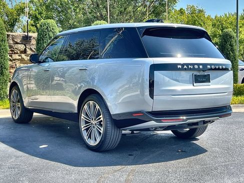 Certified 2025 Land Rover Range Rover Long Wheelbase Autobiography AWD/4WD image 3