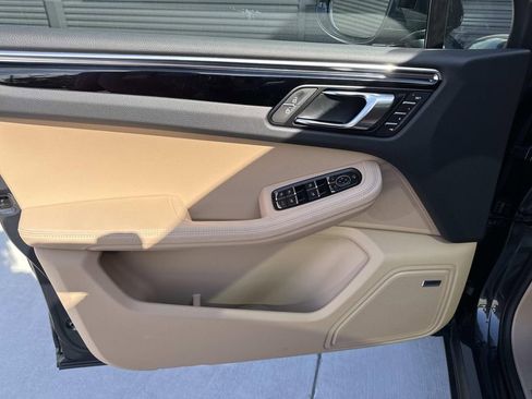 New 2026 Porsche Macan S image 21