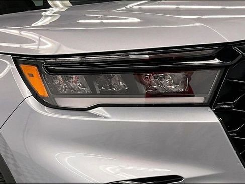 Used 2024 Honda Pilot TrailSport image 37