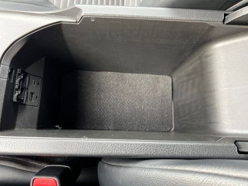 Used 2022 Toyota Camry SE image 22