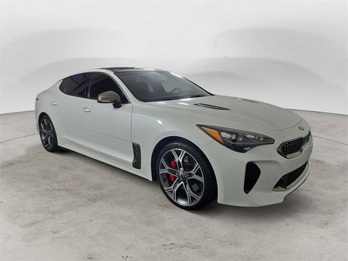 Used 2020 Kia Stinger GT1 image 7