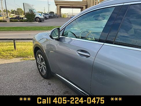 Used 2023 Buick Envision Essence image 4